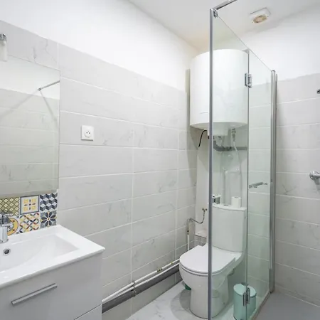 Capstay La Rhonelle - Netflix - 2 Chambres - Cuisine Valenciennes Exterior photo
