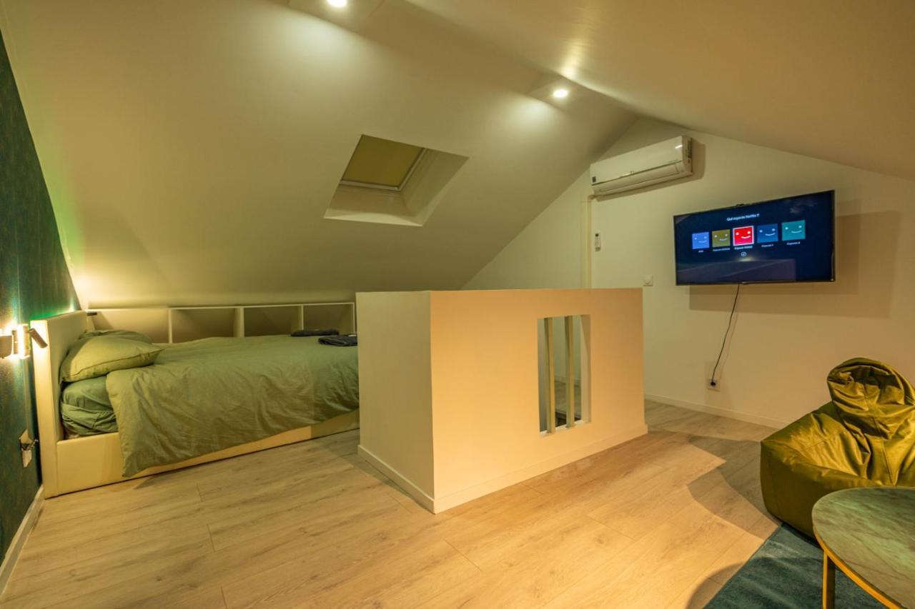 Capstay La Rhonelle - Netflix - 2 - Cuisine Apartment
