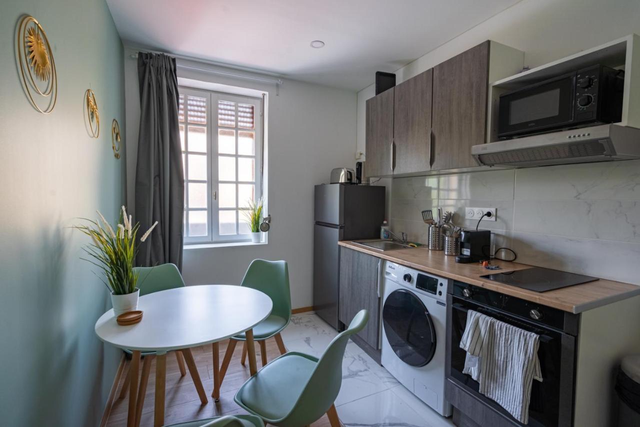 Capstay La Rhonelle - Netflix - 2 - Cuisine Apartment *