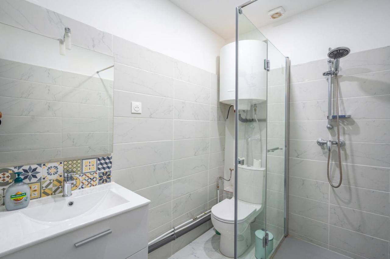 Capstay La Rhonelle - Netflix - 2 - Cuisine Apartment Valenciennes