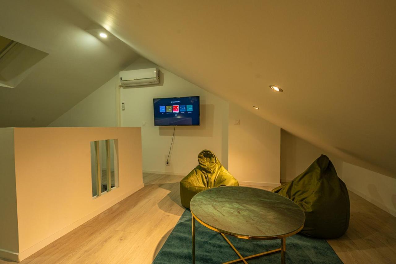 Capstay La Rhonelle - Netflix - 2 - Cuisine * Valenciennes