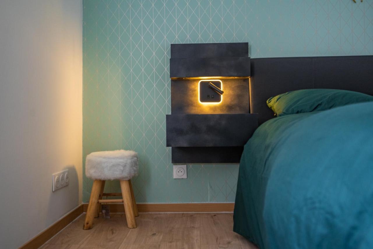 Capstay La Rhonelle - Netflix - 2 - Cuisine Apartment